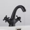 Grifo de lavabo de baño vintage, grifo mezclador de doble manija en cruz para lavabo de baño, grifo de lavabo de latón para baño, grifo de tocador vintage con mezclador de agua fría y caliente, negro