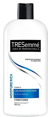 TRESemmé Moisture Rich Luxurious Moisture Conditioner, 900 ml