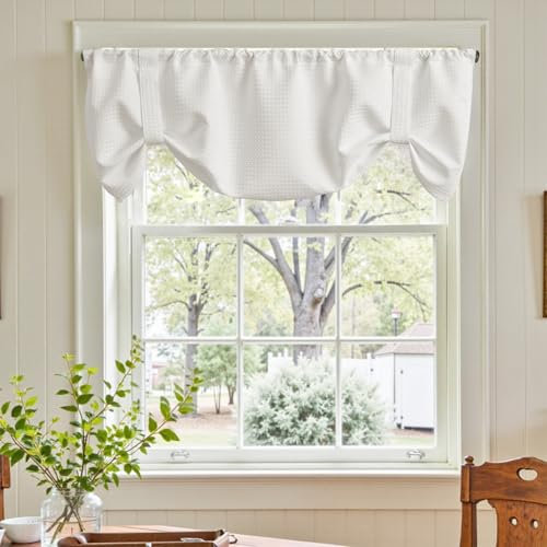 Vangao Scheibengardine mit Raffbändern für Küche Badezimmer Klein Fenster Landhausstil Gardine Kurz Waffel Muster Halbtransparent Bistrogardine mit Tunnelzug Weiß Schal 1er Set 125Bx45H cm