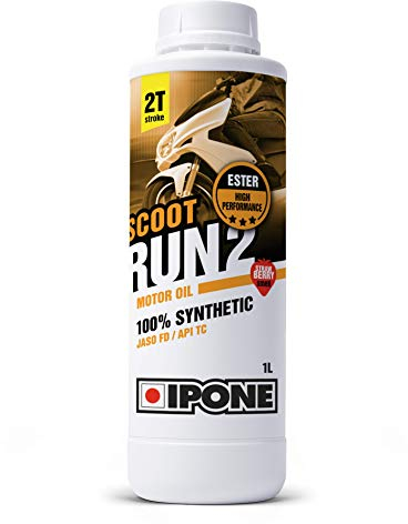 IPONE - Huile Scooter 2 Temps Scoot Run 2 - 100% Synthétique - Haute Qualité - Formulation Anti-Fumée - Senteur Fraise - 1 Litre