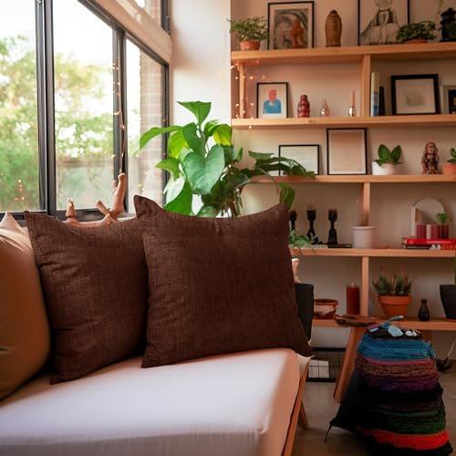 Encasa XO Chenille Kissenbezüge Set von 2 | Schokolade - (20x20) (50x50 cm) | Dekorative Akzent Quadratische Wurfkissenbezüge Für Couch, Heimdekoration, Sofa