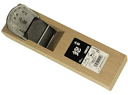 Senkichi Rabot plat avec base de lame Largeur 60 mm Pour affûtage du bois Acier inclus Profondeur 2,6 x Hauteur 10,3 x Largeur 9,9 cm (6,7 x 26,2 x 7,4 cm)