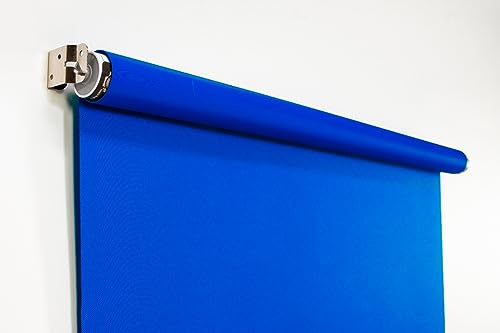 Large Spring-Powered Roll-Up/Pull-Down Background Before & After (Royal Blue (Chromakey))