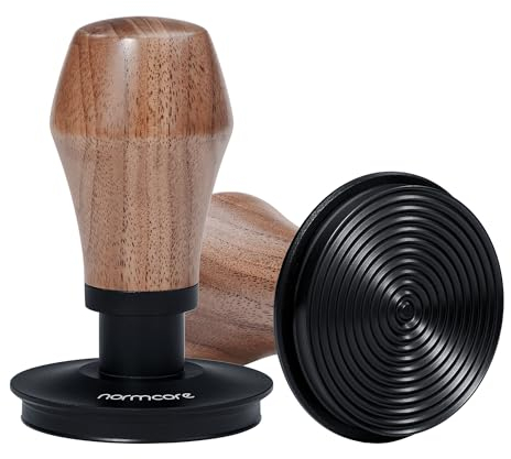 Normcore Espresso-Kaffee-Tamper V4, federbelasteter Tamper mit Titan-PVD-Beschichtung, geriffelter Boden, 6,8 kg/11,3 kg/13,6 kg, Ersatzfedern, Griff aus echtem amerikanischem Walnussholz, 58,5 mm