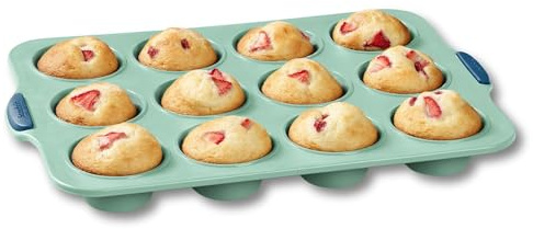 Starfrit Silicone 12 Cup Muffin Pan with Integrated Metal Frame - Green