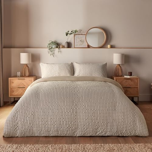 Silentnight Supersoft Gingham Duvet Set - Cosy & Comfy Delicate Touch - Seersucker Non-Iron Microfibre with Button Fastening - Stylish & Modern Duvet Quilt Cover + Pillowcase Bed Set, Single, Natural