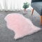 HLZDH Faux Lammfell Schaffell Teppich Kunstfell Dekofell in Super weich Lammfellimitat Teppich Longhair Fell Optik Nachahmung Wolle Bettvorleger Sofa Matte (50 x 80 cm, Rosa)