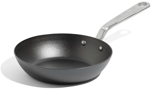 Made In Cookware - Seasoned 8 Blue Carbon Steel Frying Pan - (Like Cast Iron, but Better) - Crafted in Sweden - Professional Cookware - Induction Compatible