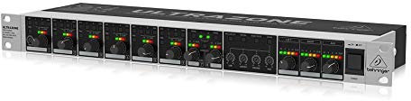 Behringer ULTRAZONE ZMX8210 V2