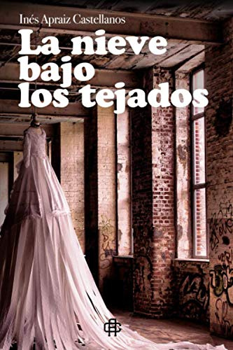 La nieve bajo los tejados