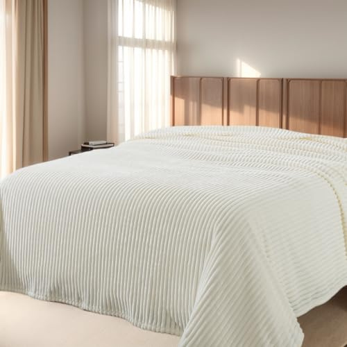 HOZY Manta de Forro Polar de Franela Supersuave, cálida y esponjosa, para Cama y sofá, para Toda Estación (Crema 230x270cm)