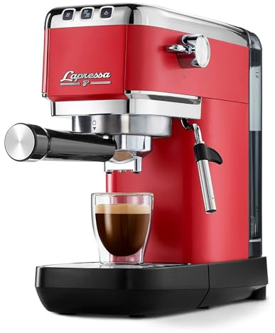 Tchibo Siebträger Espressomaschine Lapressa (15 bar, 980ml Wassertank), Pre-Infusion Technologie, mit 2-Tassen-Funktion und Milchschaumdüse, inkl. zwei doppelwandigen Sieben (Rot)
