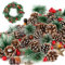 VINFUTUR 108 Pz Pigne Natalizie Bacche Artificiali di Agrifoglio Pigne dell'Albero di Natale Bacche Aghi di Pino Decorazioni Natalizie Artigianali per Albero di Natale Ghirlanda Natale