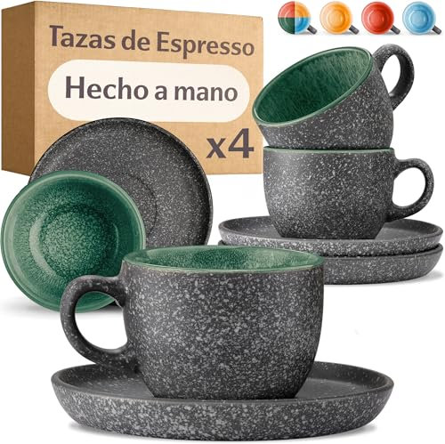 Cosumy Set di 4 Tazzine da Espresso con Piattini - 90ml in Ceramica Gres Spesso con Smalto Reattivo Artigianale – Mantiene il Calore a Lungo (Verde)