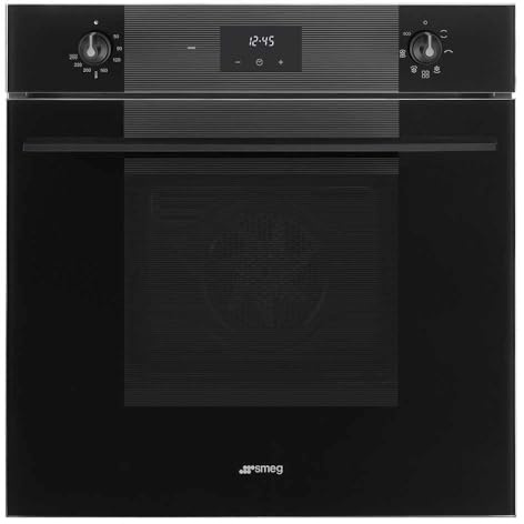 Four SMEG SF6100VB3 noir