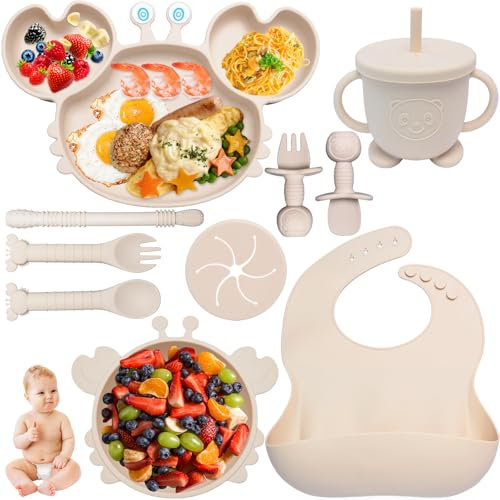 Kinyoda Coffret Repas Bebe, 10 Pièces Assiette bebe Set Vaisselle Antiderapant Silicone avec Ventouse Assiette Bol Fourche Cuillère Bavoir, Enfant Set Couverts Vaisselle Pour Sevrage Manger, Beige