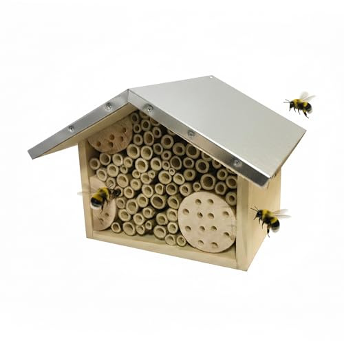 Relaxdays Bienenhotel, Holz, wetterfestes Metalldach, Bambusröhrchen, Garten, Insektenhotel zum Aufhängen, Natur/Silber