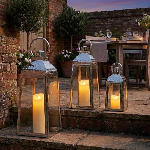 TRIROCKS 3er-Set Kerzenlaternen aus Edelstahl 52 cm & 41 cm & 30 cm Hoch Dekorative Kerzenhalter mit Gehärtetem Glas für Drinnen Draußen Veranda Garten Partys Hochzeiten Veranstaltungen (Silber)