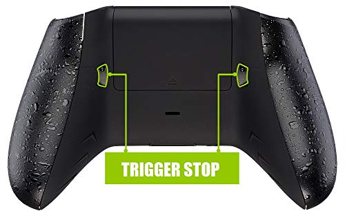 eXtremeRate Hülle&FlashShot Trigger Stop Kit für Xbox One S/X Controller, Custom Rückseite Gehäuse/Strukturierte Griffe Case/Doppelte Trigger-Sperren für Xbox One S/X Modell 1708-Texturiert Schwarz