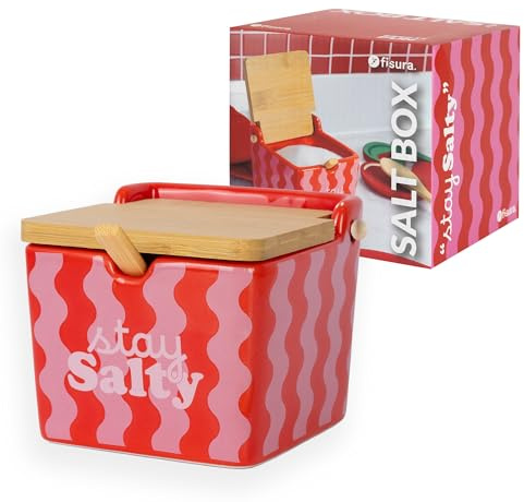 Fisura – Salero original con tapa “stay salty” rosa. Salero extragrande cuadrado de cerámica con tapa de madera y cuchara. Bote para sal de cocina. Azucarero o especiero.10 x 10 x 9 cm