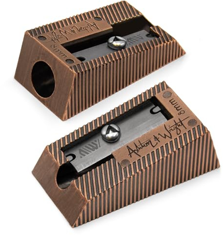Ashton and Wright Sacapuntas de metal | Sacapuntas | Ideal para la escuela, oficina, trabajo, papelería en casa (cobre antiguo, un solo agujero)