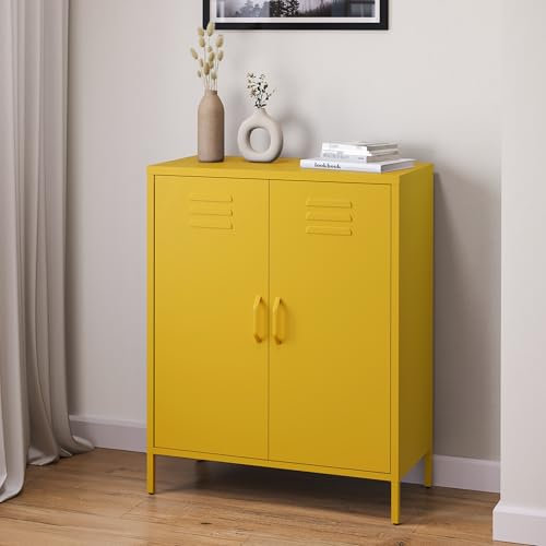 skølm Atria Metall Kommode – Sideboard in Gelb – Metallschrank mit 3 Fächern & Doppeltüren – Mehrzweckschrank mit flexiblen Einlegeböden – Industrial Highboard – Aufbewahrungsschrank/Flurschrank