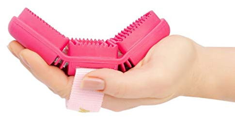 Animalon | Kinder Pferdestriegel pink | Pferdestriegel für Kinder | Flexible & Ergonomische Pferdebürste für Kinder mit Klettverschluss | Pferde Zubehör für Kinder in pink | Pferdeputzzeug Kinder