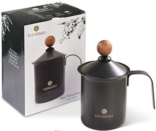 VIENESSO Milchaufschäumer (Manuell/Hand) aus Edelstahl - Milk Frother/Milchschäumer mit Doppelsieb: erzeugt cremigen Milchschaum für Kaffeespezialitäten, inkl. Barista E-Book (400 ml)