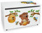 Leomark große Holzspielzeugkiste auf Rädern, Sitzbank mit Stauraum, Spielzeugkiste mit Deckel, XXL Kinderbank - Truhenbank für Kinder, weiße Aufbewahrungsbox 91L, Höhe: 46 cm (Bär und Bienen)