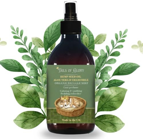 Tails Of Glory - Perfume Natural para Perros Snuggle Bliss - Agua de Colonia 100% Natural - Vegano - 300 ml - Camomila, Semillas de Cáñamo, Omega 3, 6, 9 - Fabricado en el Reino Unido