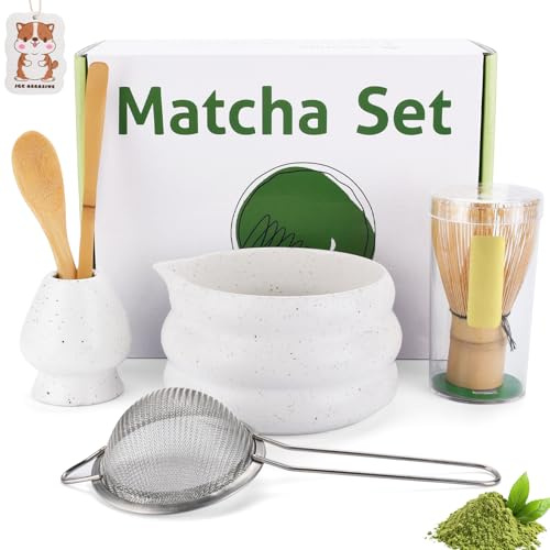 ZUSUZU 7 Pièces Matcha Kit,Ensemble à Matcha avec Bol Matcha,Fouet en Bambou,Support de Fouet,Tamis et Cuillere,Accessoires pour la Cérémonie du Matcha,Cadeau pour les Amateurs Matcha