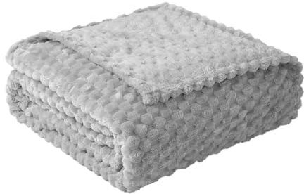 Good Nite Kuscheldecke 150 x 200 cm - Weiche Fleece-Decke als Wohndecke für Sofa, Bett & Büro, kuscheliger Throw für Herbst & Winter