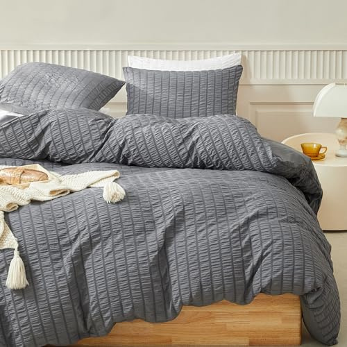 WARMDERN Duvet Cover Set Queen Size, 3pcs Washed Microfiber Grey Bedding Set, Soft Breathable Striped Textured Seersucker Duvet Cover with Zipper Closure & Corner Ties(Grey, Queen)