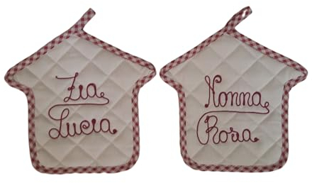 2 Presine Cucina PERSONALIZZABILI con nomi e frasi | A forma di Casa | cm 20x20 circa | Cotone Tessuto esterno e PU interno imbottito