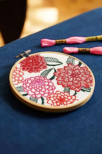 DMC - Kit de Broderie Dahlias TB198 – Marie-Dominique Procureur | Niveau Débutant | Fleurs Modernes en Rouge & Rose | 7 Échevettes de Fil Tambour 14,5 cm | Instructions Multilingues