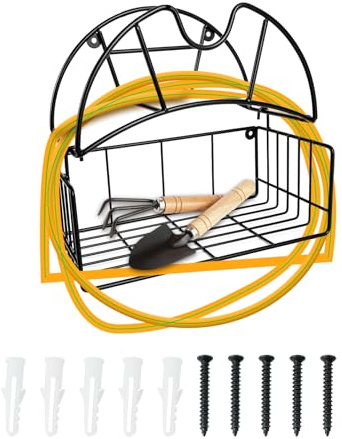 SWTHM Soporte para manguera de jardín, cesta de almacenamiento de tubería de montaje en pared, colgador de manguera de agua resistente con cesta de almacenamiento de herramientas y diseño resistente