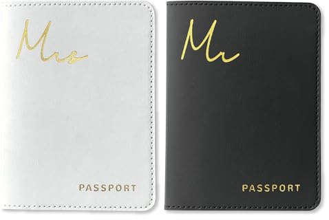 GroomBrideGifts Hubby and Wifey Étiquettes Cadeaux de Mariage pour Couples, étiquettes de Bagage pour valises, Lune de Miel, ustensiles de Voyage, A Mrs & Mr | Housse de Passeport 12,7 x 15,2 cm