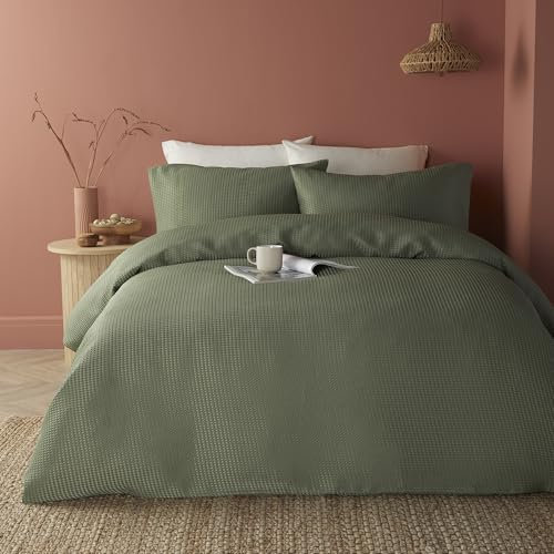 Serene Green Waffle Duvet Cover Super King (260x220cm) – Soft Touch Textured Bedding Set – Grid Pattern Puckered Design – 2 Pillowcases – Khaki Square Bed Linen – Lindly Collection