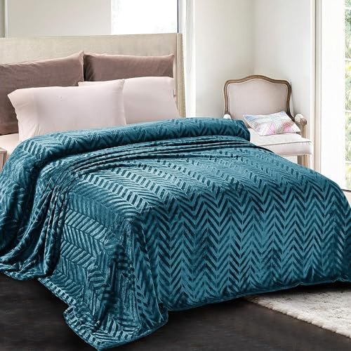 Whale Flotilla Couverture Polaire à Chevrons, 230 x270 cm, Plaid Jeté de Canapé, Couverture en Flanelle Douce Chaude pour Lit, Bleu