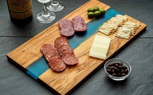 Tabla larga grande de madera de olivo hecha a mano de resina azul de 45 cm, bloque de servir para charcutería, tabla de quesos para el hogar