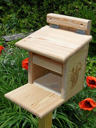 Hochwertig Imprägniertes Eichhörnchenfutterhaus Eichhörnchen Haus Kobel Futterstation, von Hand gefertigt im Bayerischen Wald