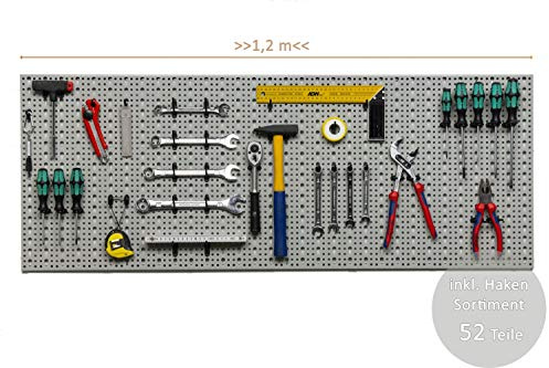 Kreher XXL Werkzeugwand, Lochwand aus Metall, Stärke ca. 1 mm, Hellgrau. Inkl. Haken Sortiment 52 Teile. Maße BxT 120 x 46 cm.