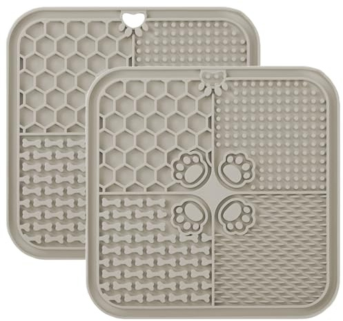 Lot de 2 tapis à lécher pour chiens et chats, alimentation lente avec ventouse, réducteur d'ennui et d'anxiété pour animaux de compagnie, beige, 20 x 20 cm