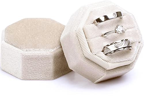 WantGor Velvet Ring Box, 3 Slots Jewelry Ring Gift Box Vintage Ring Display Holder Case for Wedding Ceremony Proposal Engagement (Beige)
