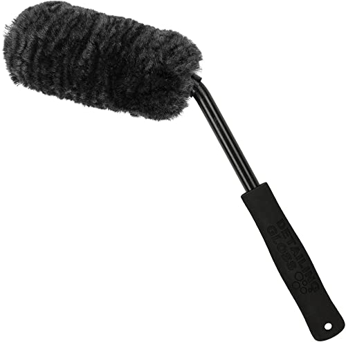 Brosse de nettoyage coudée en laine sans partie métallique pour jante en alliage de voiture.Nettoyez efficacement vos roues et enjoliveur même à l’arrière et étrier de frein sans créer de micro-rayure
