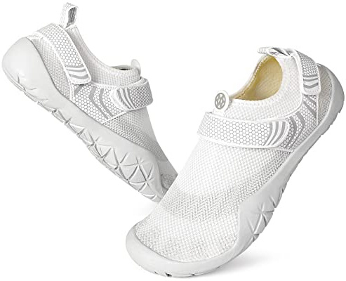 Eagsouni Chaussures Aquatiques Chaussures de Sport Nautique Chaussons de Piscine et Plage Séchage Rapide Barefoot Yoga Surf pour Hommes Femmes,91 Blanc,EU42