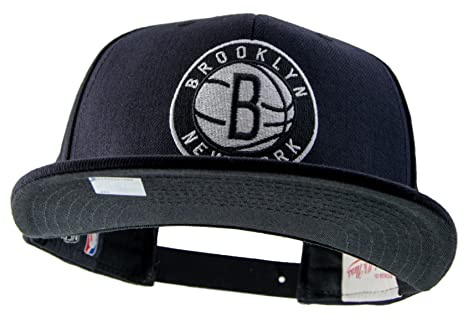 Mitchell & Ness Brooklyn Nets All Black And White Logo EU448 Snapback Cap NBA