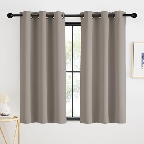 KGORGE Korta mörkläggningsgardiner med öljetter kök 2 stycken 90 x 90 cm (H x B), modern fönstergardin, ogenomskinliga gardiner, ljusdämpande fönster, termogardiner för badrum, sandfärger