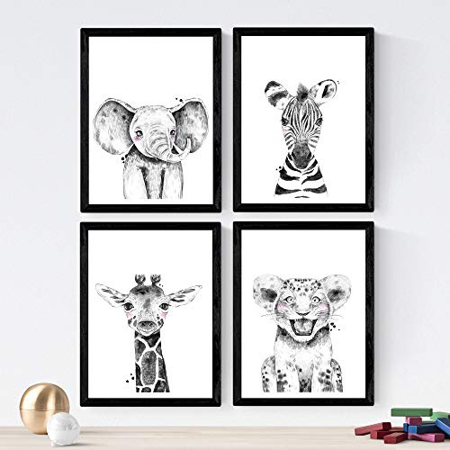 Nacnic Set of 4 Black & White Animals Posters. Portrait Style wall decoration of Giraffes, Elephants, Zebras and Leopards. Assorted creative Pictures from cute Animals smiling. Size A4, Frameless.