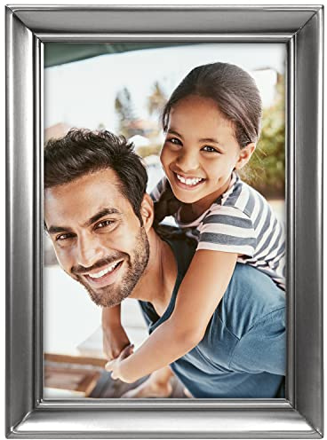 Malden International Designs 192-57 Concourse Pewter Metal Picture Frame, 5x7, Silver